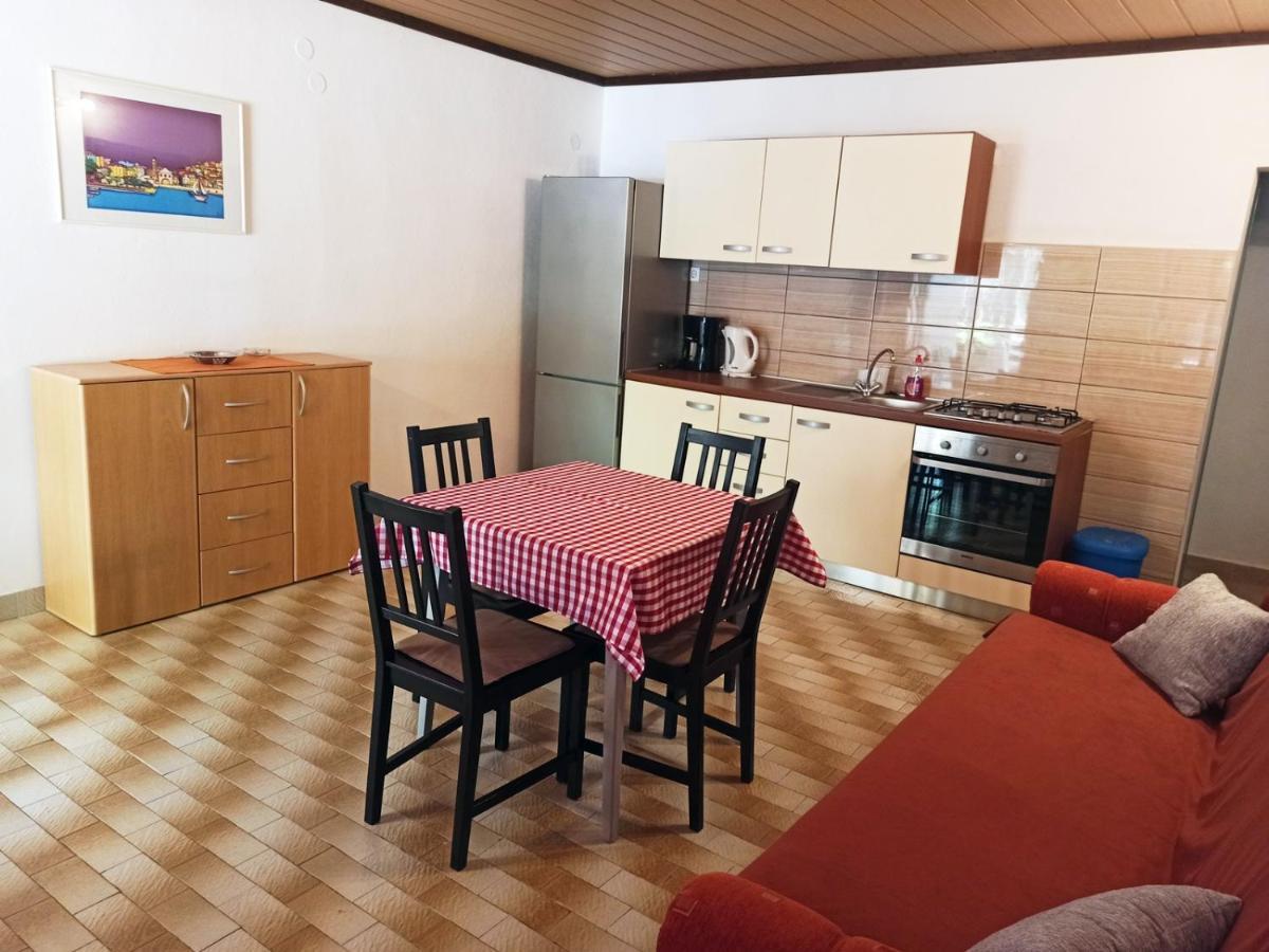 Apartments Sonija Gdinj Eksteriør bilde